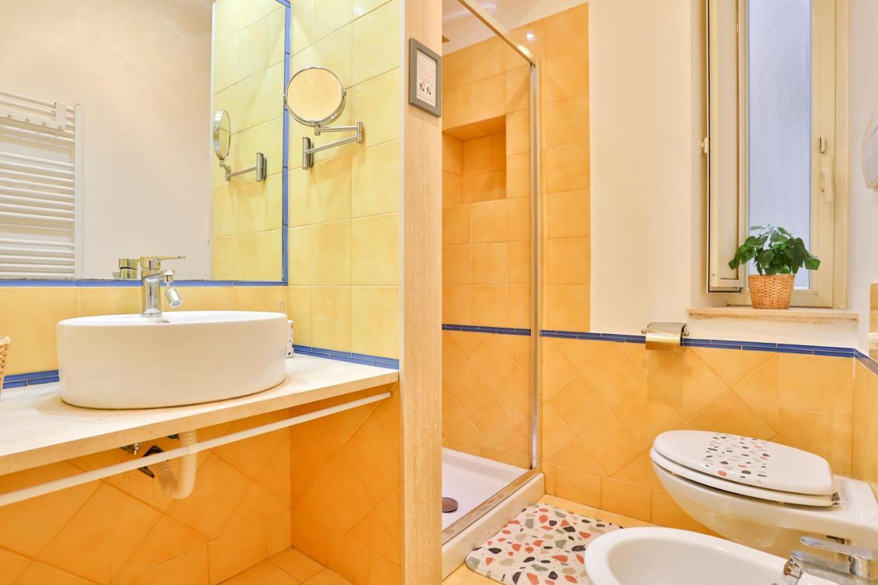 Porta Medina Apartment Napoli Esterno foto