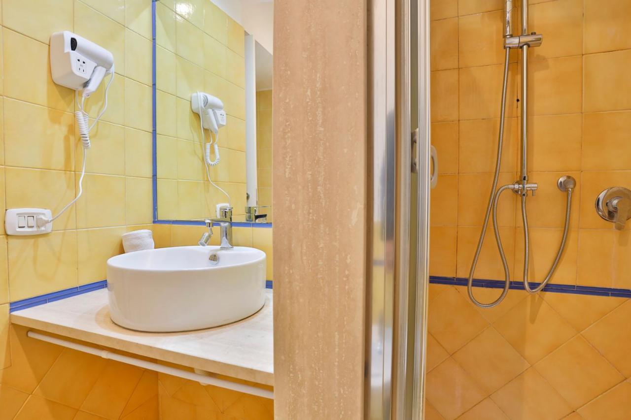 Porta Medina Apartment Napoli Esterno foto