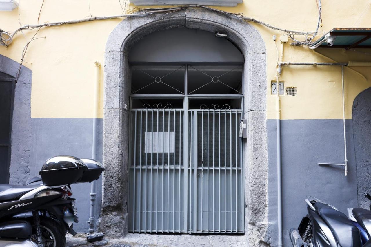 Porta Medina Apartment Napoli Esterno foto