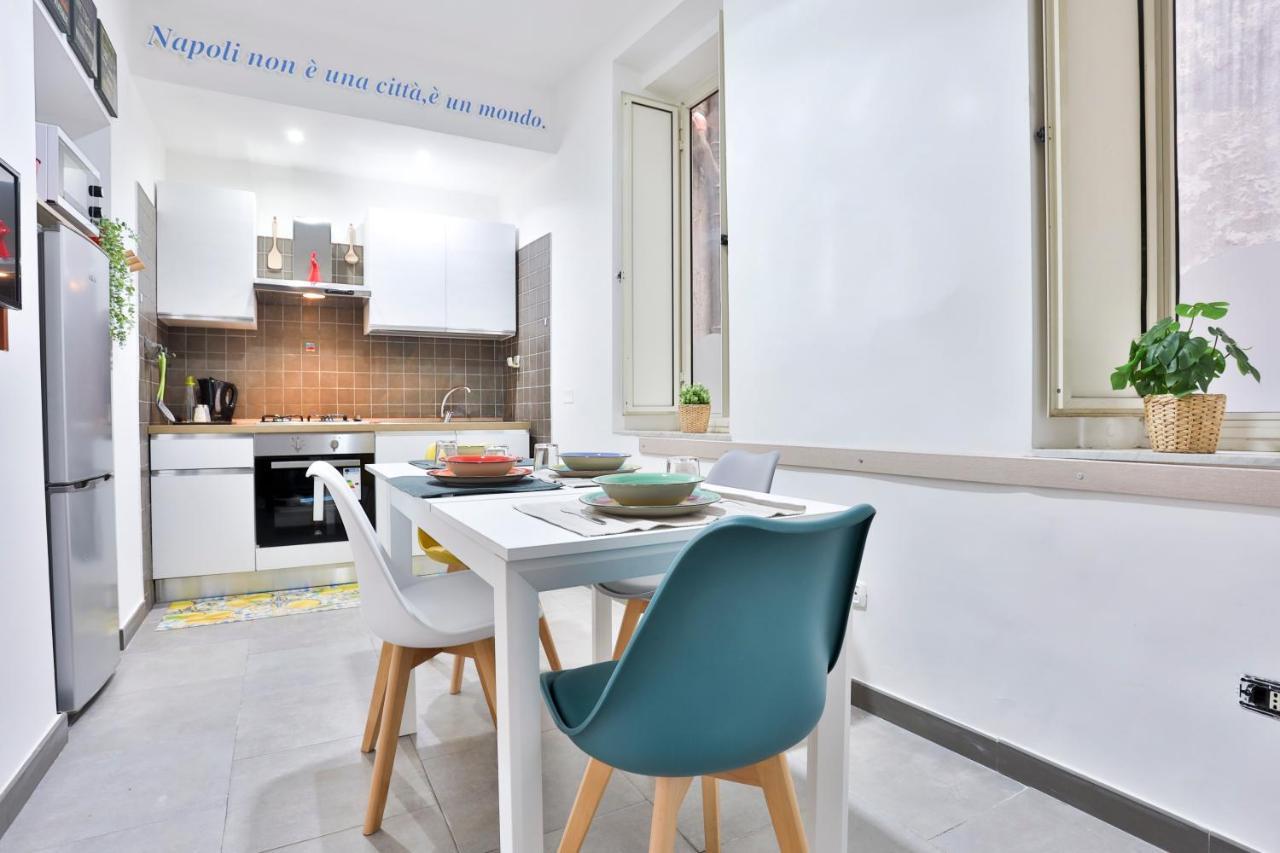 Porta Medina Apartment Napoli Esterno foto
